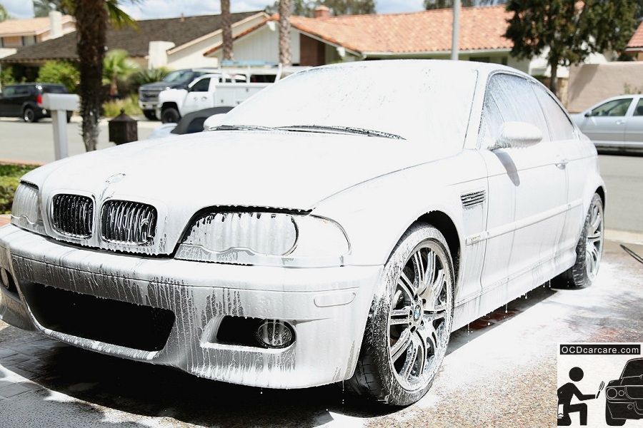 E46 receives a foam cannon bath before paint correction and Cquartz FINEST Ceramic Coating. BMW E46 - Full Paint Correction Detail & Cquartz FINEST Ceramic Protective Paint Coating - Foam Cannon Bath