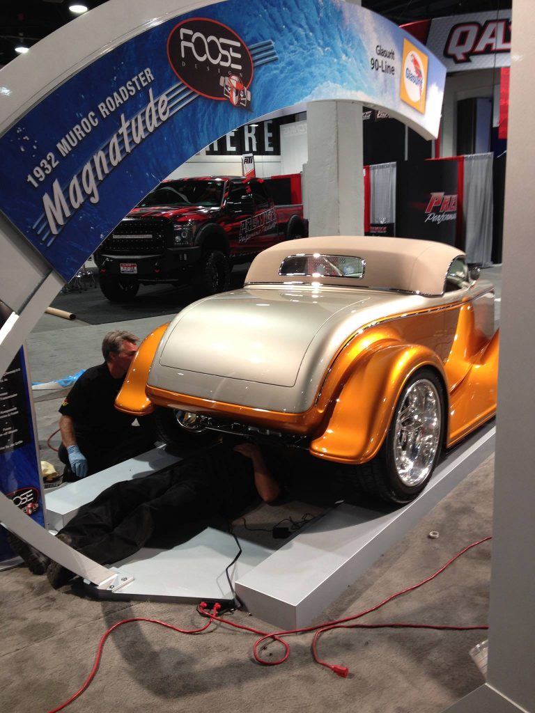 OCDCarCare at SEMA 2013 - Derek Bemiss & Kevin Brown finish polish Chip Foose's "Magnatude."